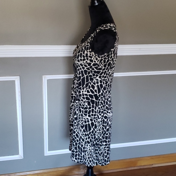 Enfocus Studio Dress - Picture 8 of 8